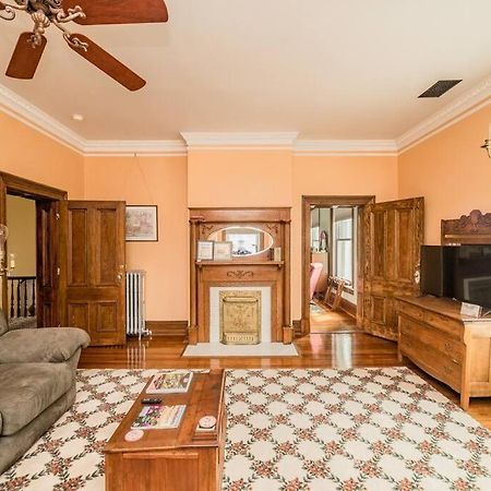 Ferienwohnung Peaceful Easy Feelings - King Sized Bed - Sleeps 2 Lynchburg Exterior foto